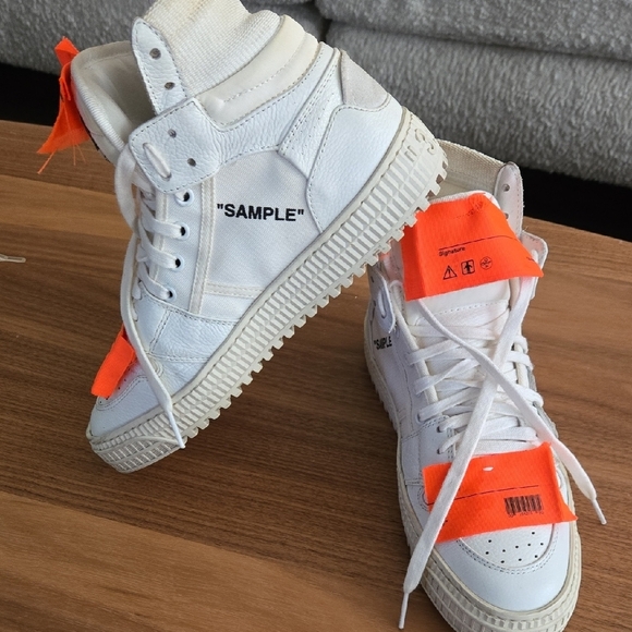 Off-White High-Top Sneakers with Orange Accents - Picture 5 of 15
